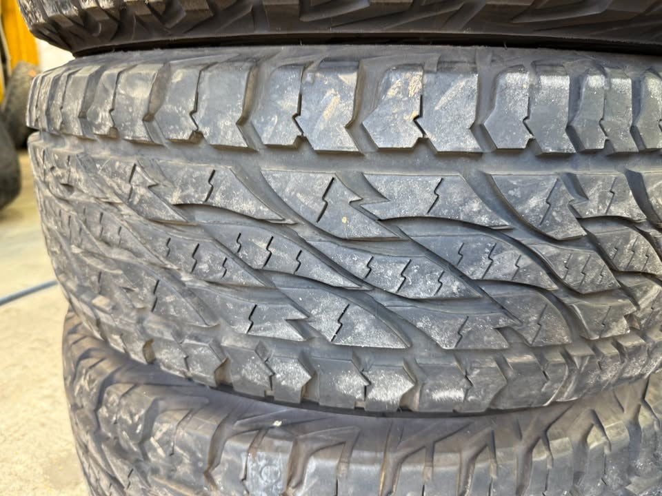 Bridgestone Dueler A/T Tyres