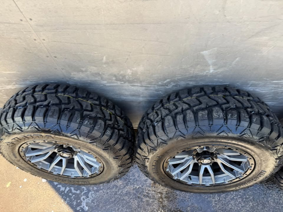 Grudge Off-Road 6 Stud Alloy Wheels with R/T Tyres
