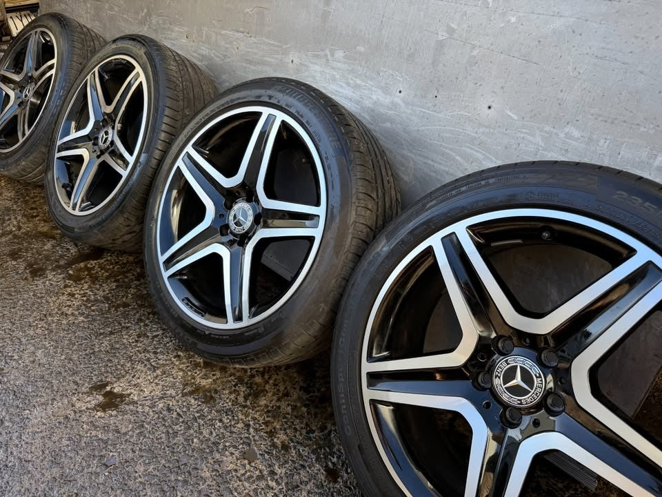 Mercedes Benz AMG GLA 19” Alloy Wheels with New Tyres