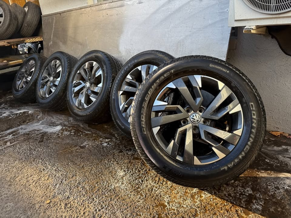 Volkswagen Amarok 18” Alloy Wheels with Continental Tyres
