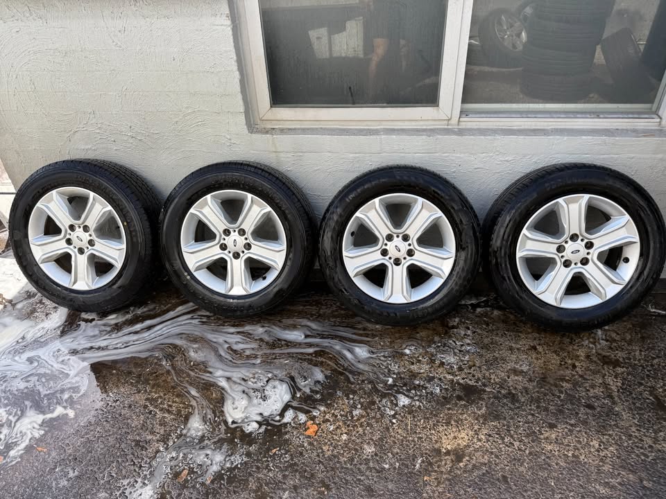 Ford Territory 17" Alloy Wheels with Excellent Tyres