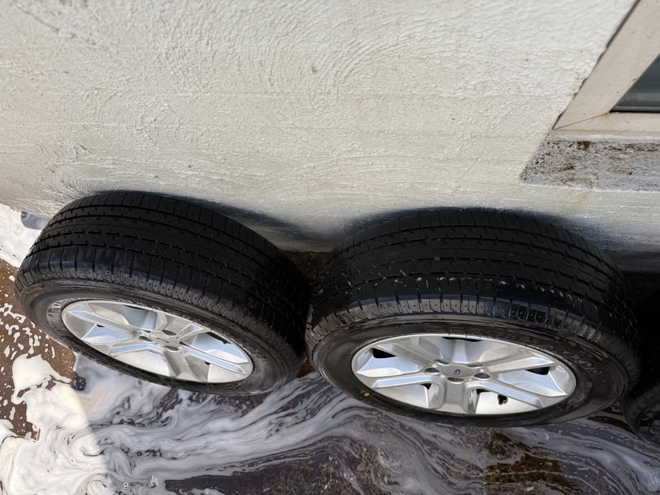 Ford Territory 17" Alloy Wheels with Excellent Tyres