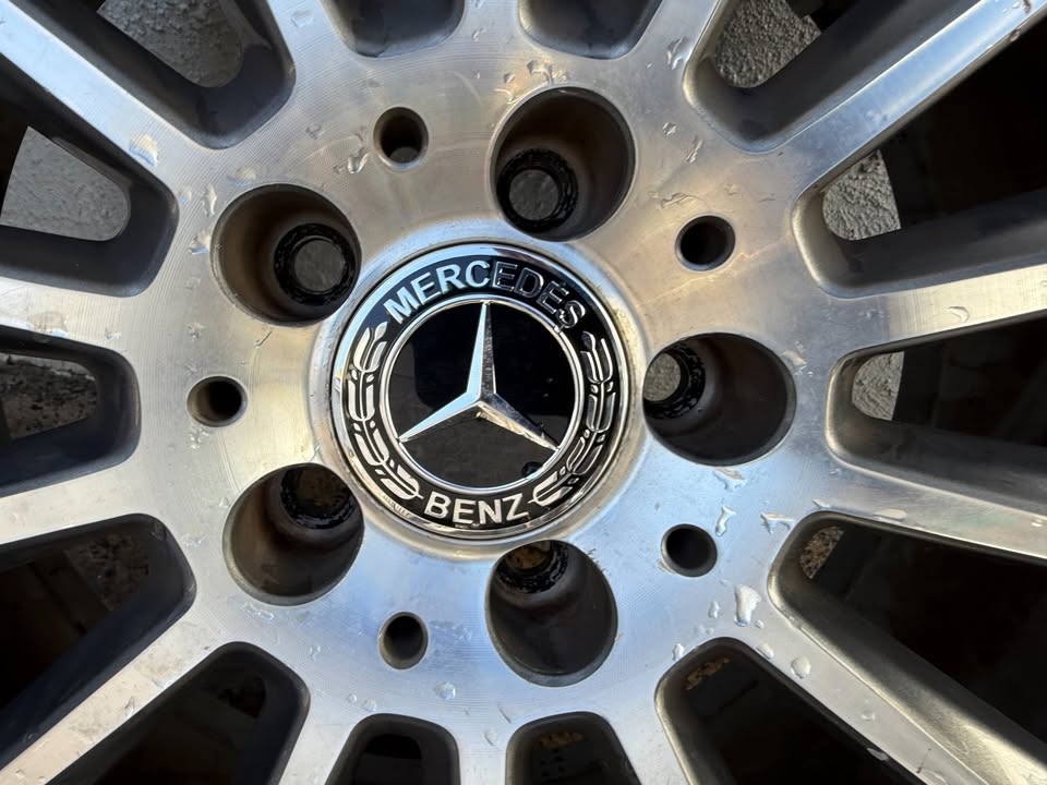 Mercedes Benz AMG 19" Alloy Wheel with Tyre