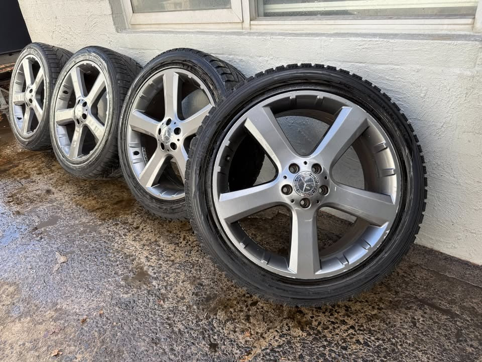 Mercedes Benz 20 Inch Charcoal Alloy Wheels with Good Tyres *Delivery*