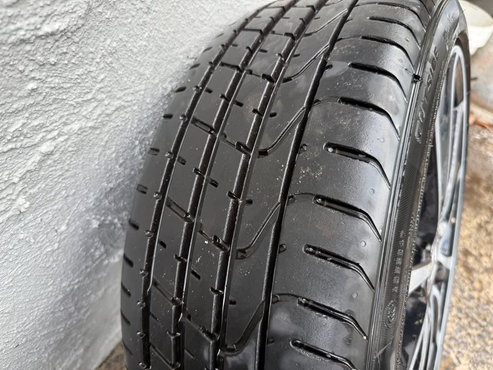 Mercedes Benz A Class 18" Alloy Wheels with Good Tyres