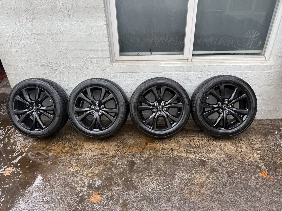 Mazda CX3/CX30 18" Alloy Wheels with Excellent Tyres