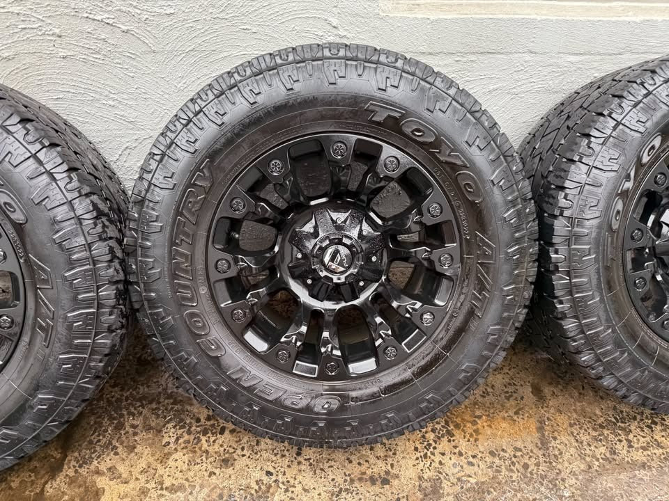 Fuel 17" Alloy Wheels with Open Country Tyres