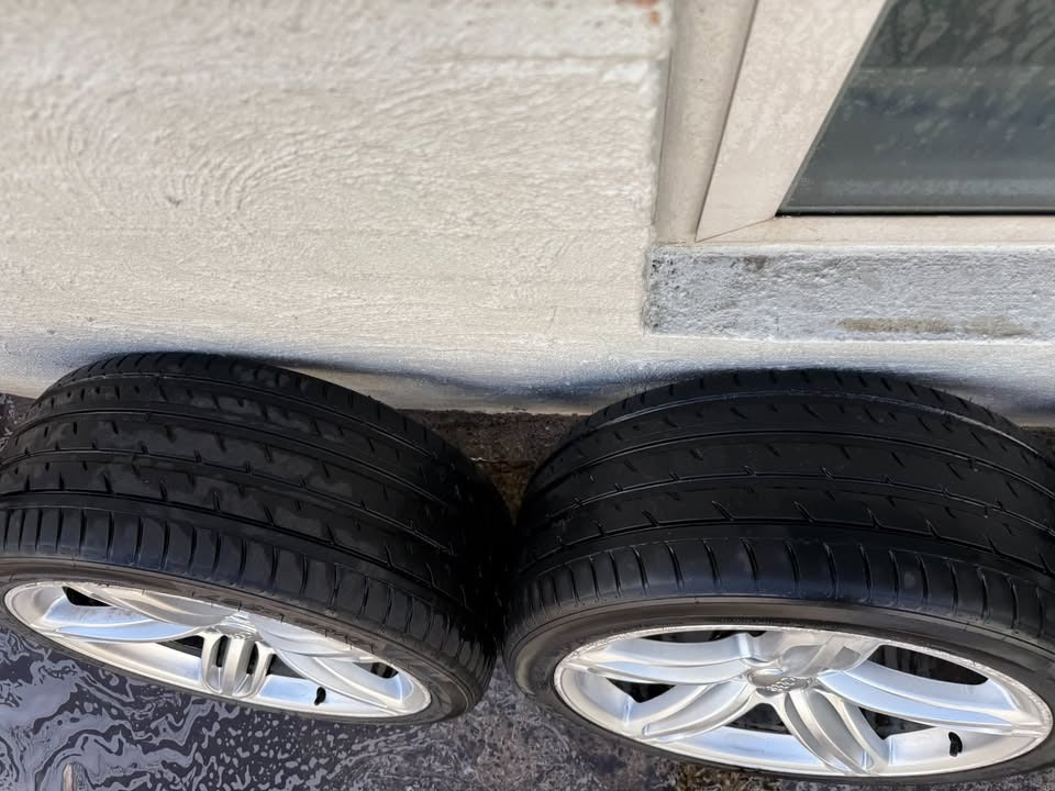 Audi Q7 21" Alloy Wheels with Good Tyres