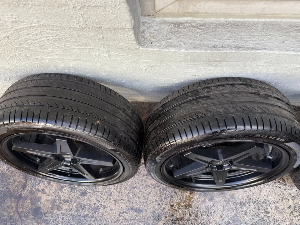 ROH Flow Forged Black 18” Alloy Wheels with Pirelli Tyres *Delivery*