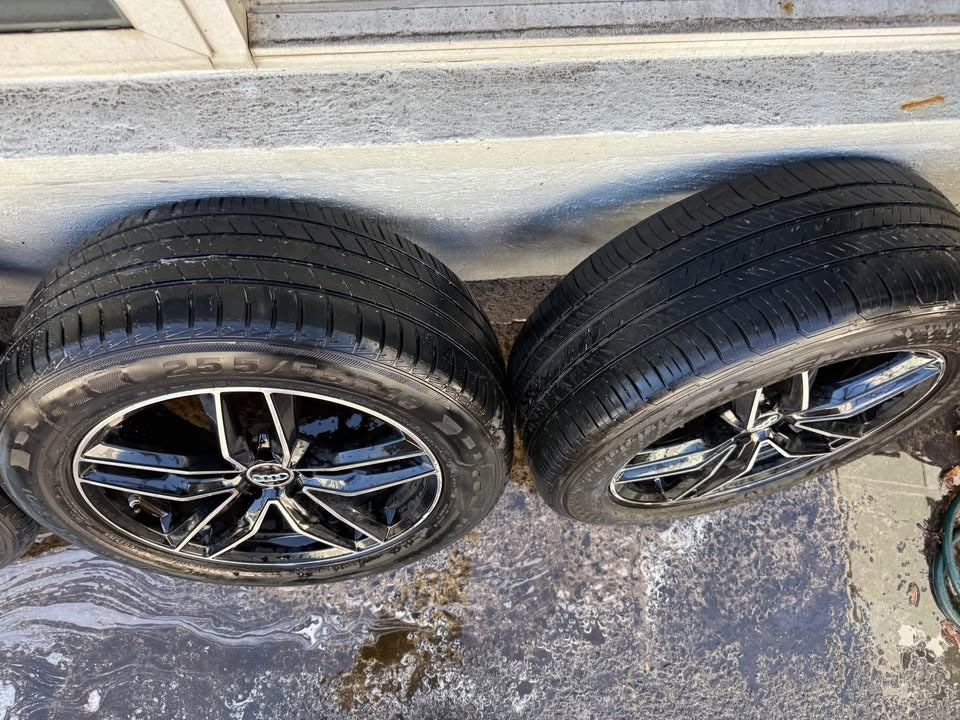 Audi Q3/Q5 19" Alloy Wheels with Excellent Tyres