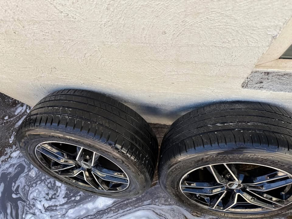 Audi Q3/Q5 19" Alloy Wheels with Excellent Tyres
