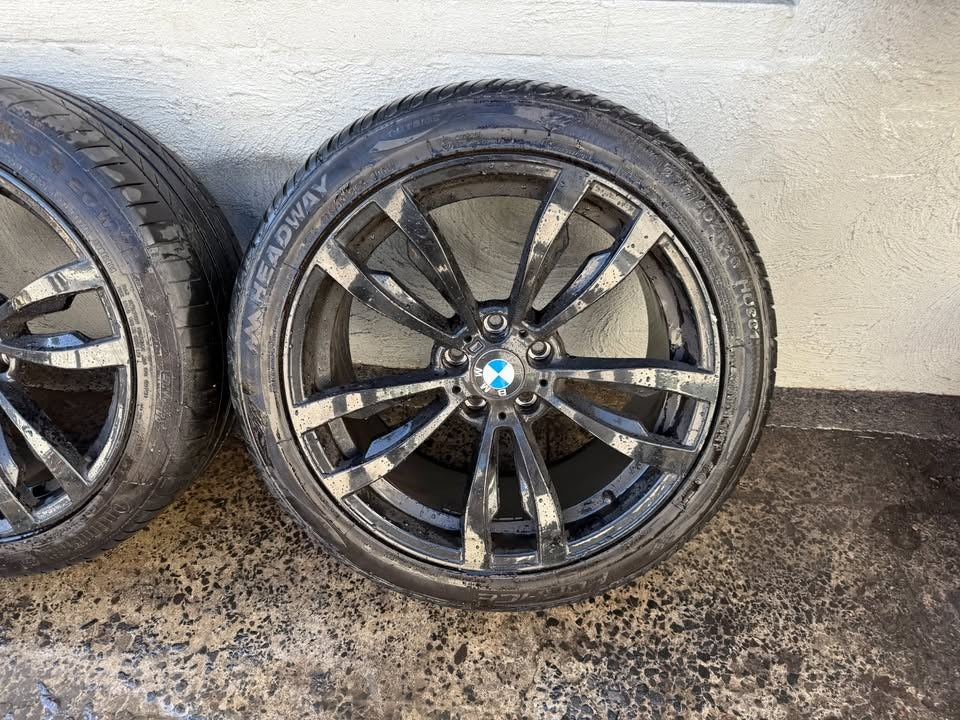 BMW M Sport 20" Black Staggered Alloy Wheels with Tyres