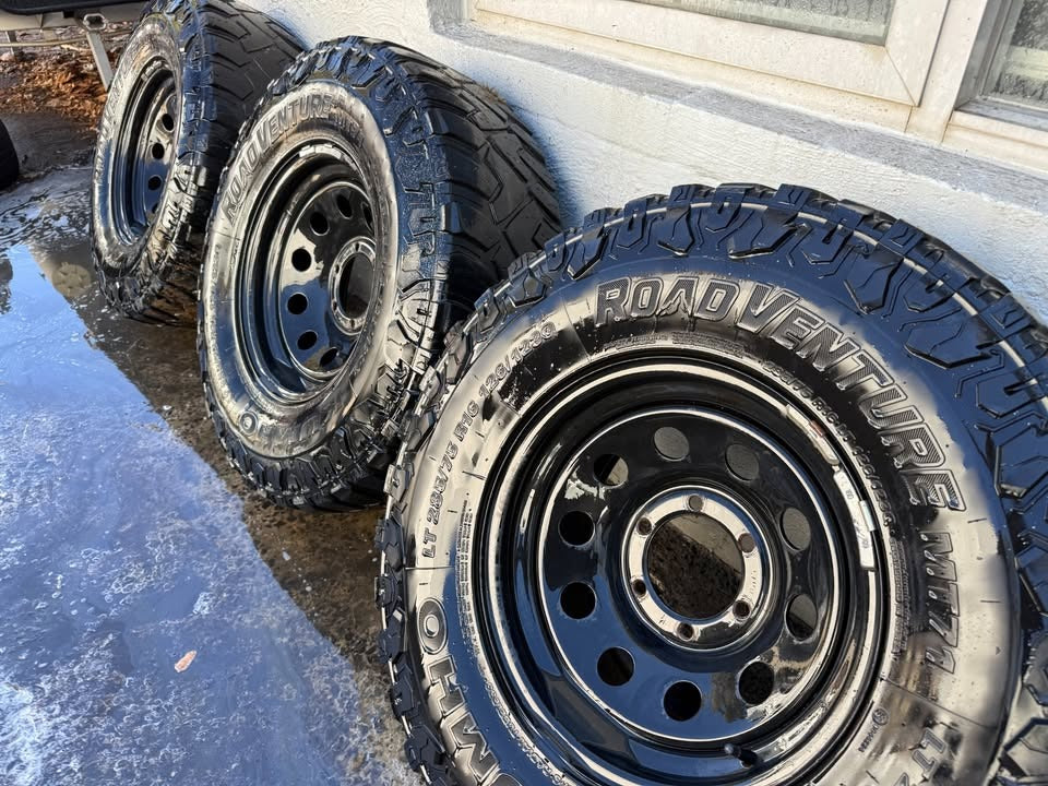 Kumho M/T Tyres on 6 Stud Steel Rims