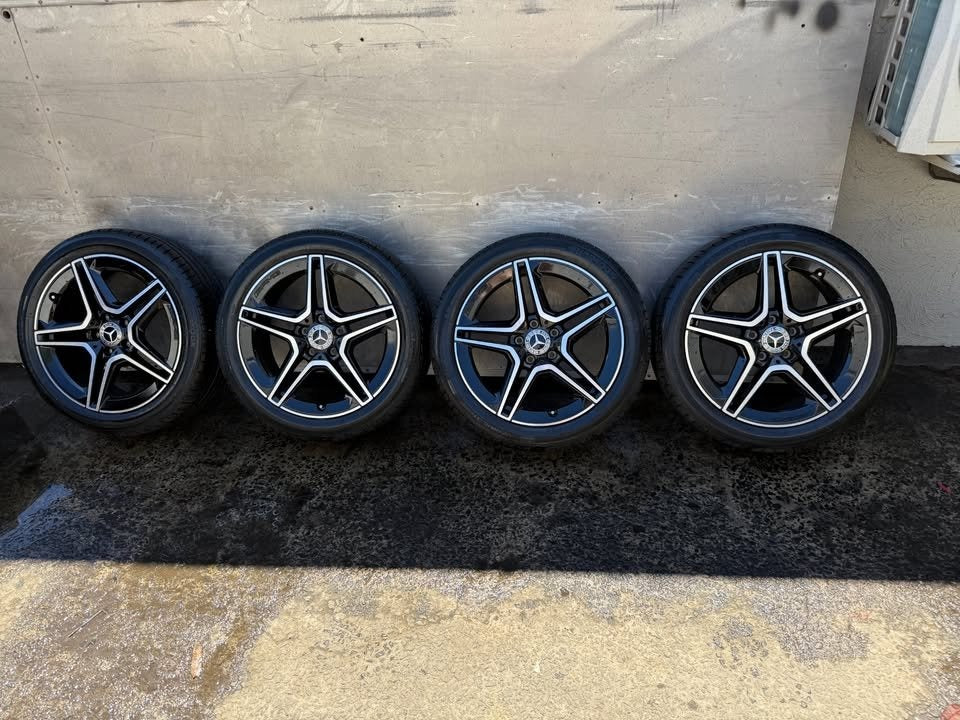 Mercedes Benz AMG A-Class 18" Alloy Wheels with Excellent Tyres