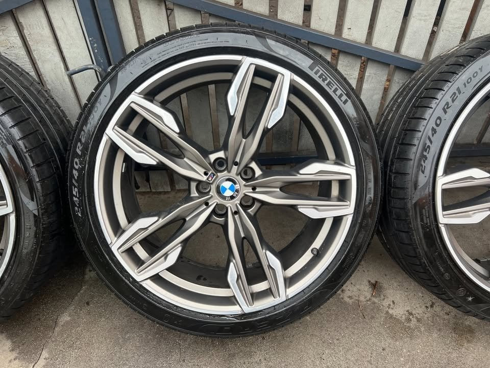 BMW X4 M Sport 21" Staggered Alloy Wheels with Excellent Tyres