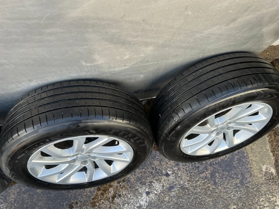Land Rover Discovery Sport 18" Alloy Wheels with Tyres