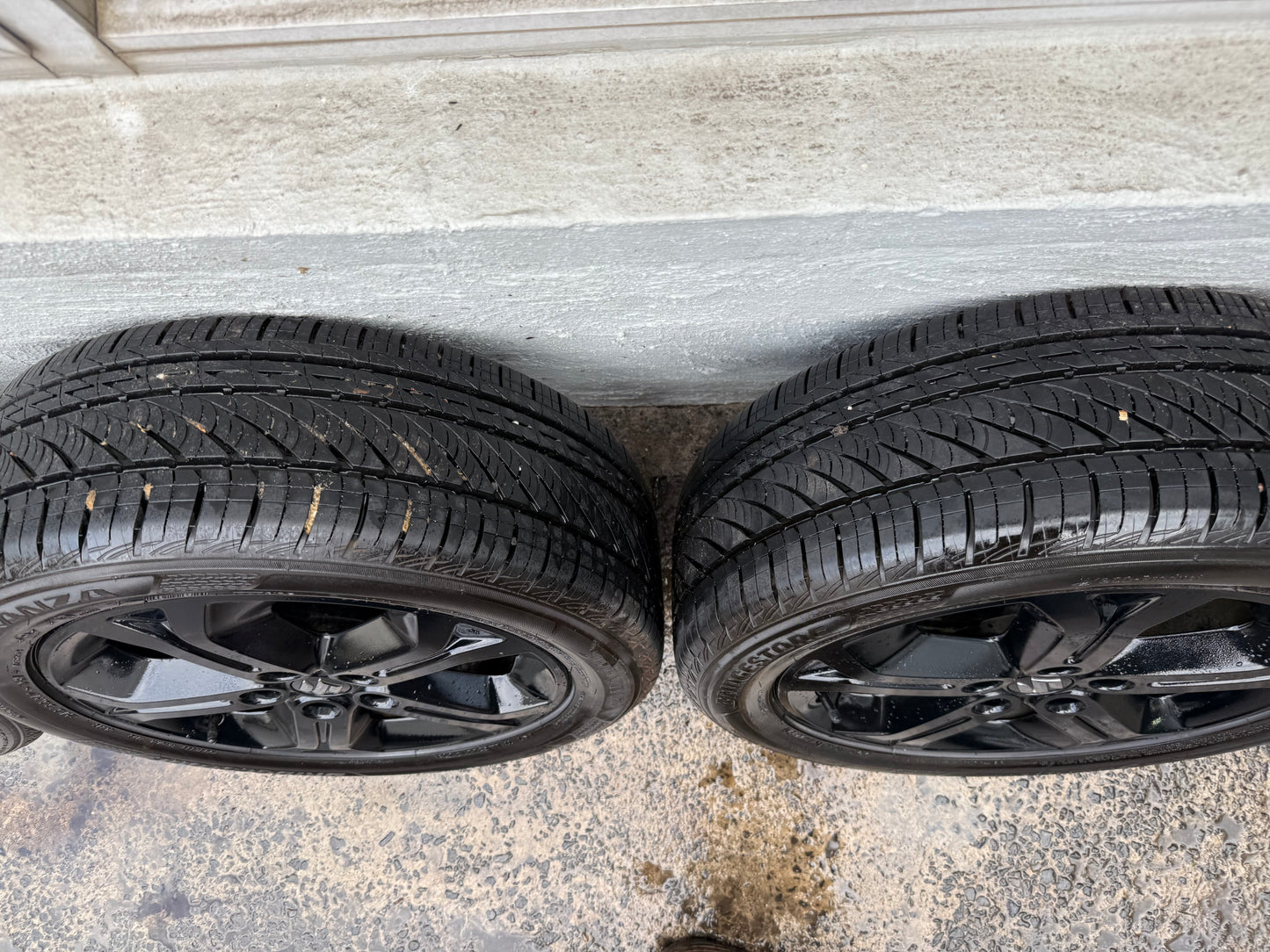 Suzuki Vitara 17” Alloy Wheels with Excellent Bridgestone Tyres