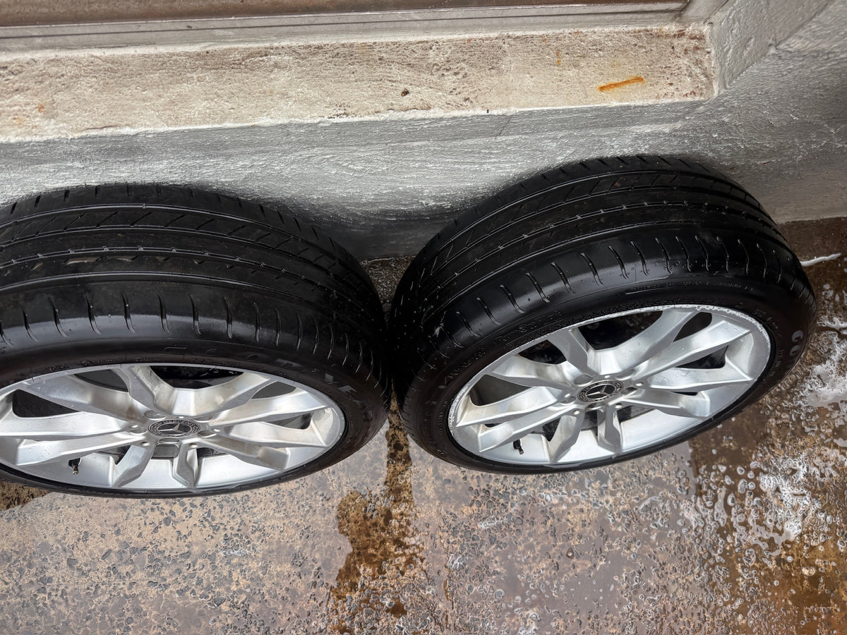Mercedes Benz X156 GLA-Class 19” Alloy Wheels with Good Tyres