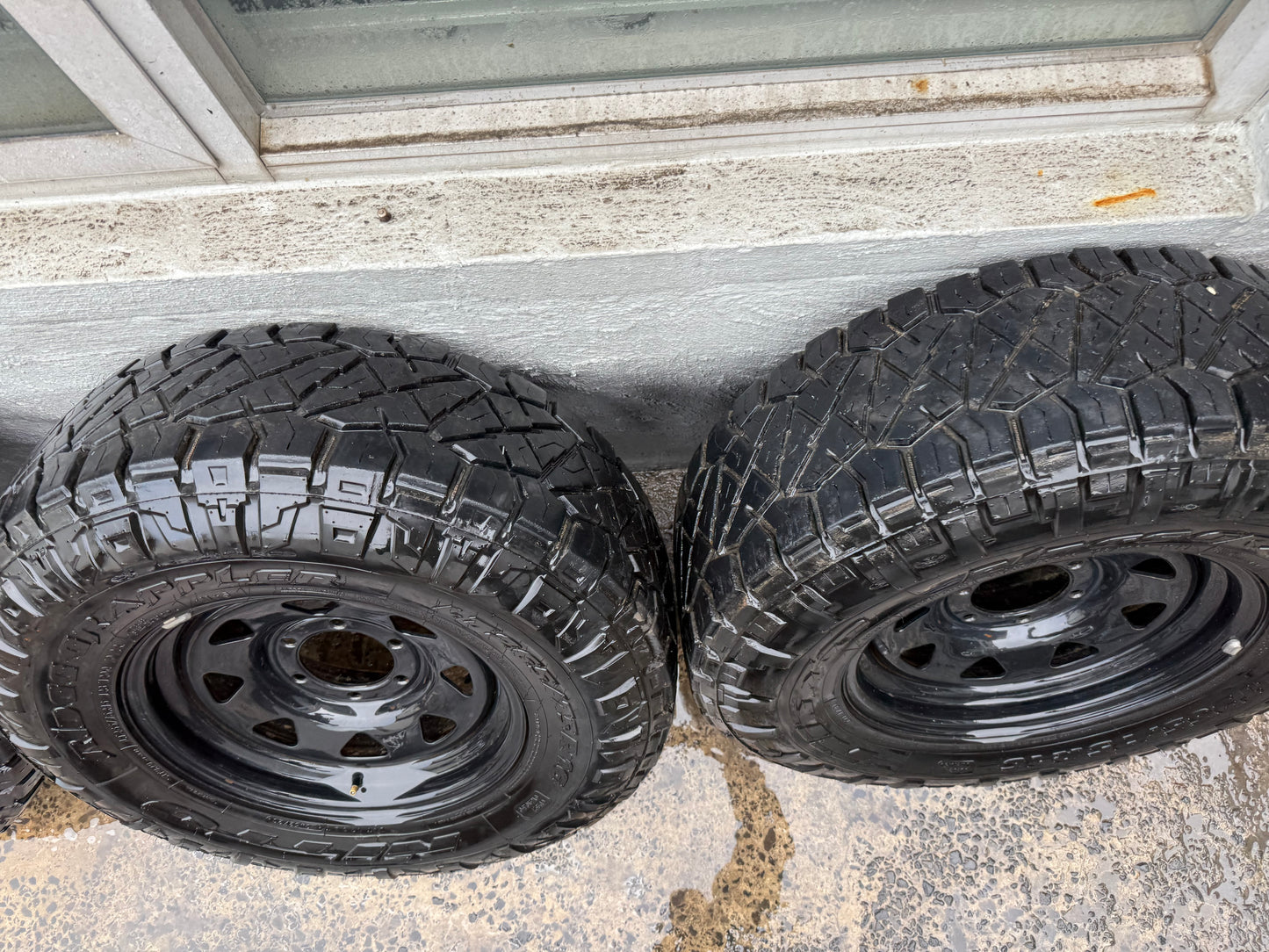 Nitto Ridge Grappler 32" A/T Tyres on 6 Stud Steel Rims