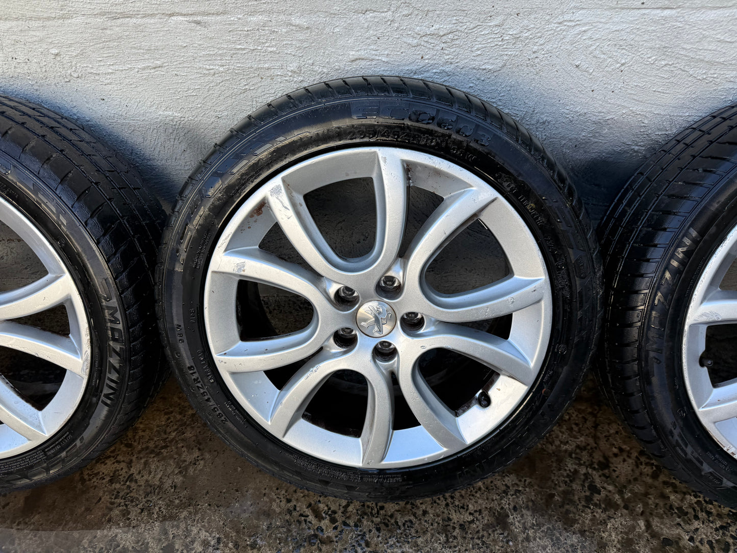 Peugeot 508 18” Alloy Wheels with Very Good Tyres