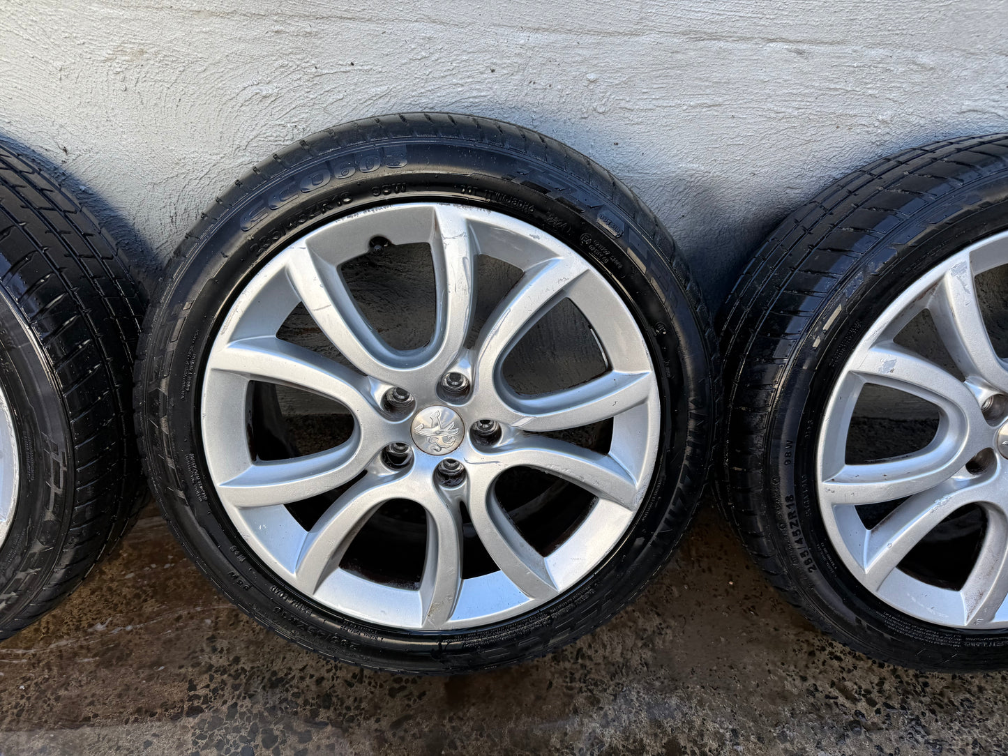 Peugeot 508 18” Alloy Wheels with Very Good Tyres