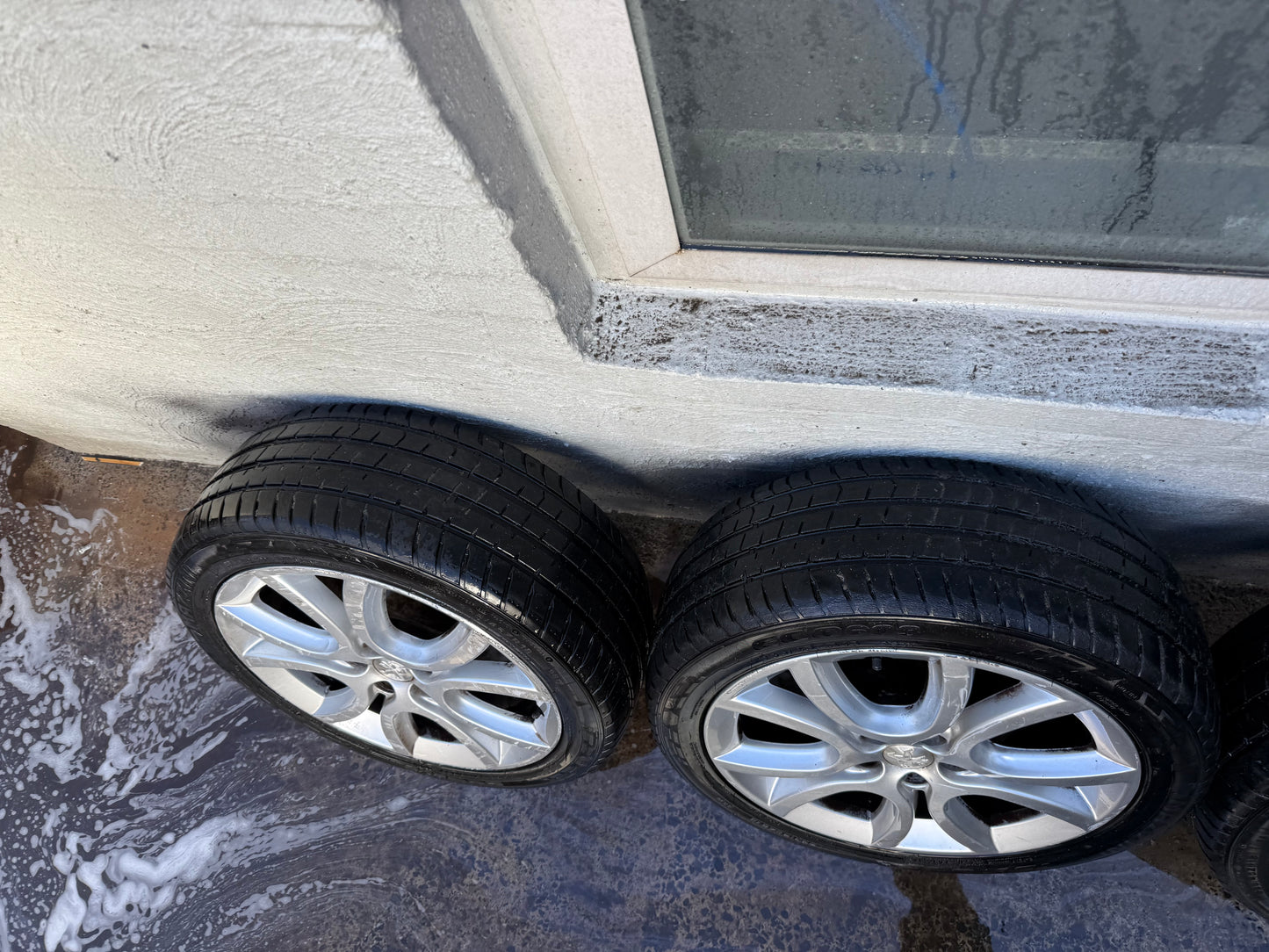 Peugeot 508 18” Alloy Wheels with Very Good Tyres