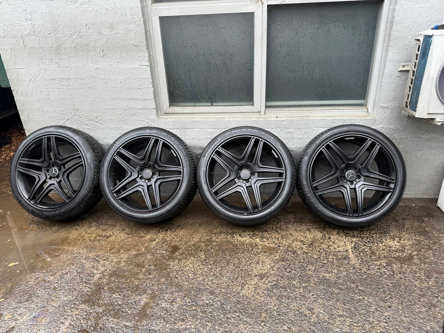 Mercedes Benz ML350 22” Alloy Wheels with Good Tyres
