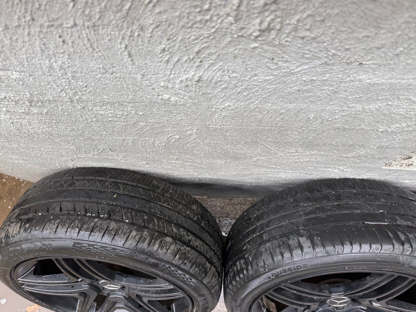 Mercedes Benz ML350 22” Alloy Wheels with Good Tyres