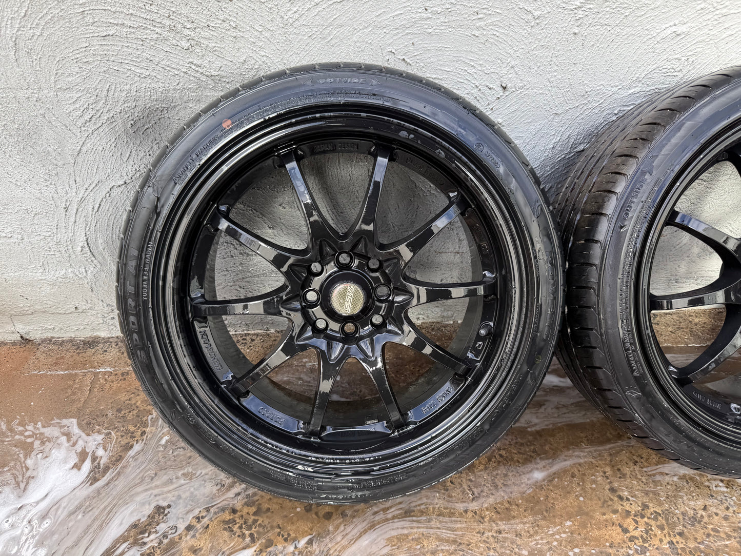 SSW Multi-Fit Black 17” Alloy Wheels with Excellent Tyres