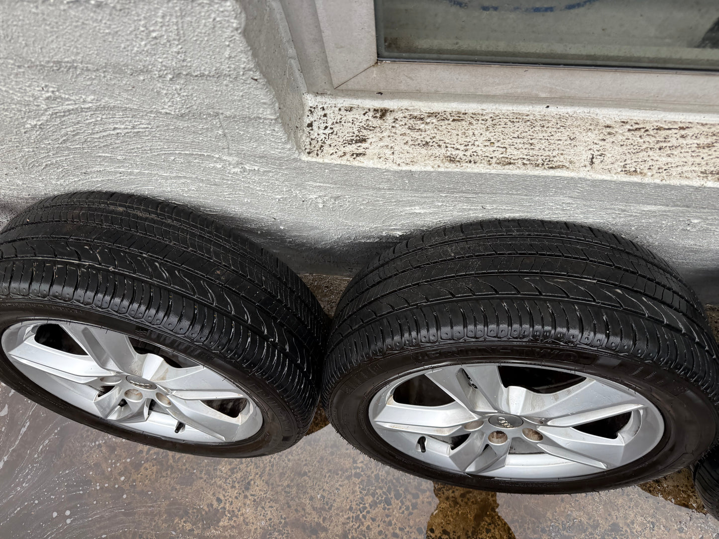 Audi Q3 18” Alloy Wheels with Excellent Tyres