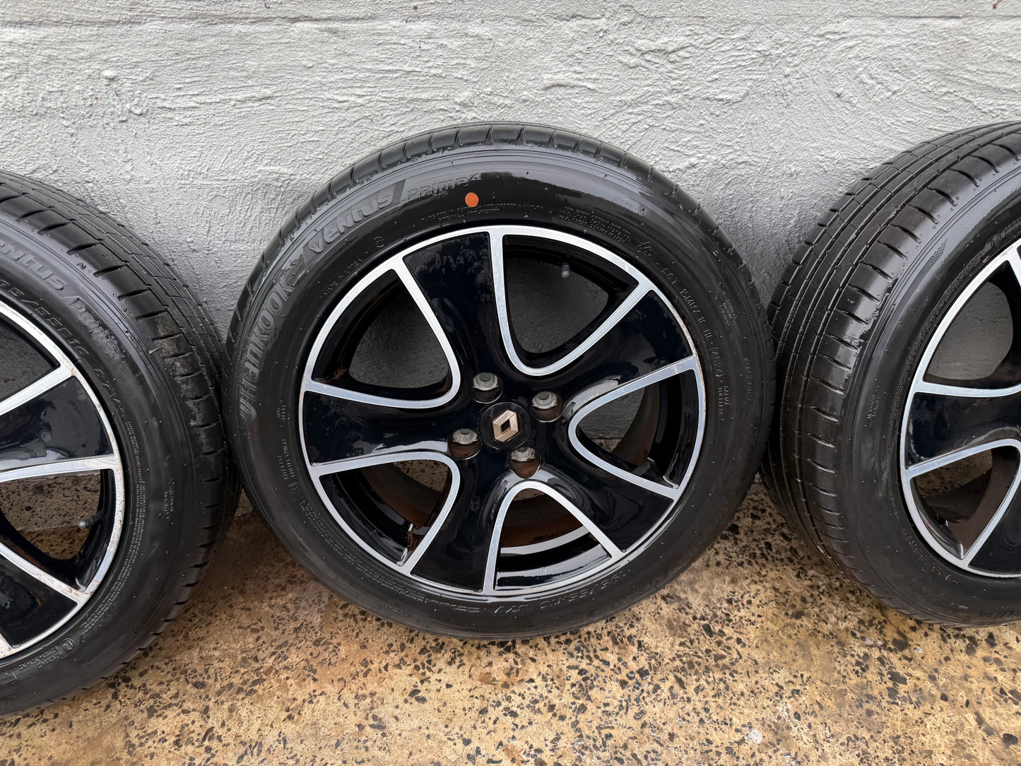 Renault Clio 4 Stud 16” Alloy Wheels with Like New Tyres