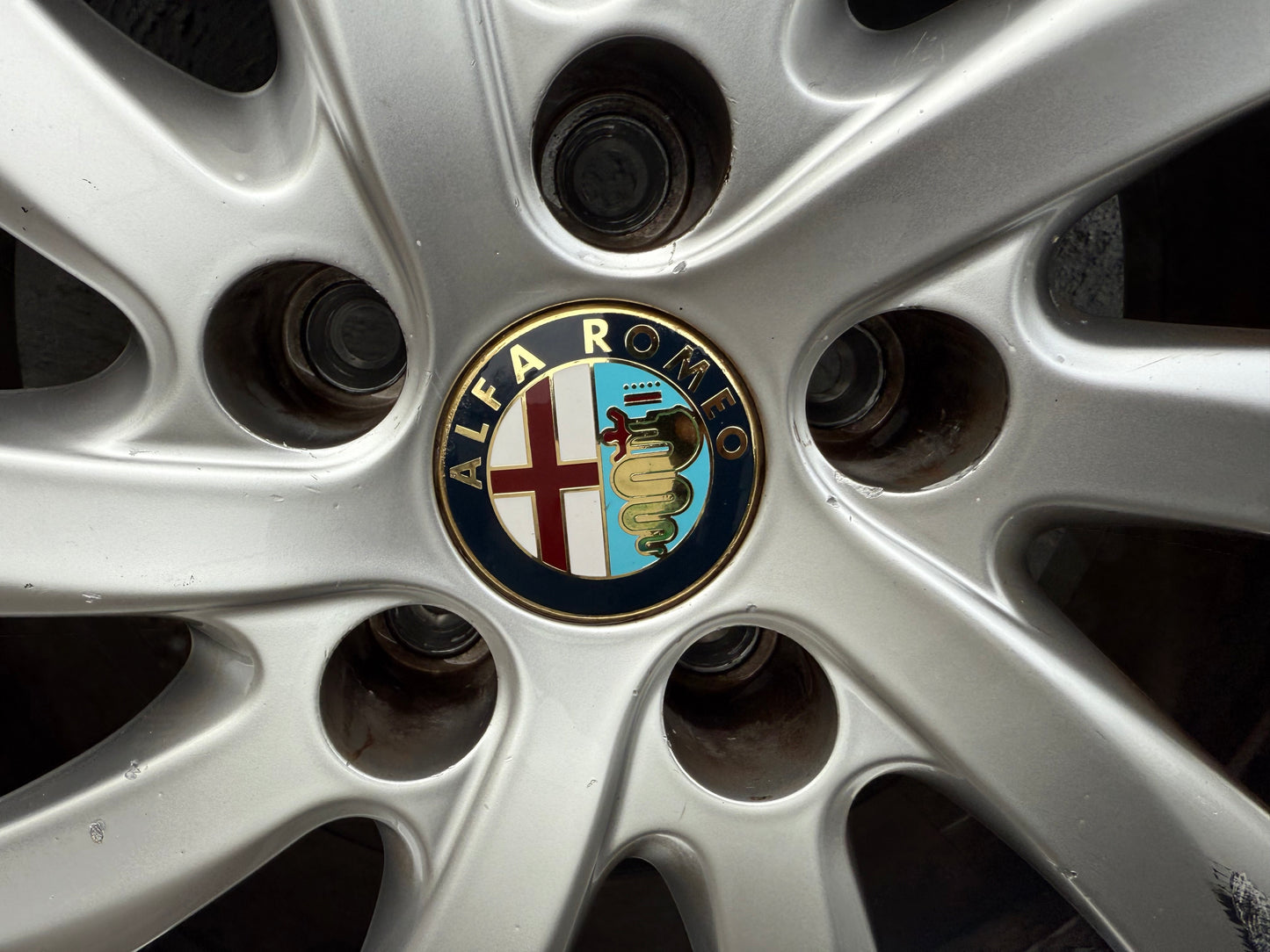 Alfa Romeo Giulia/Giulietta 17” Alloy Wheels with Excellent Tyres