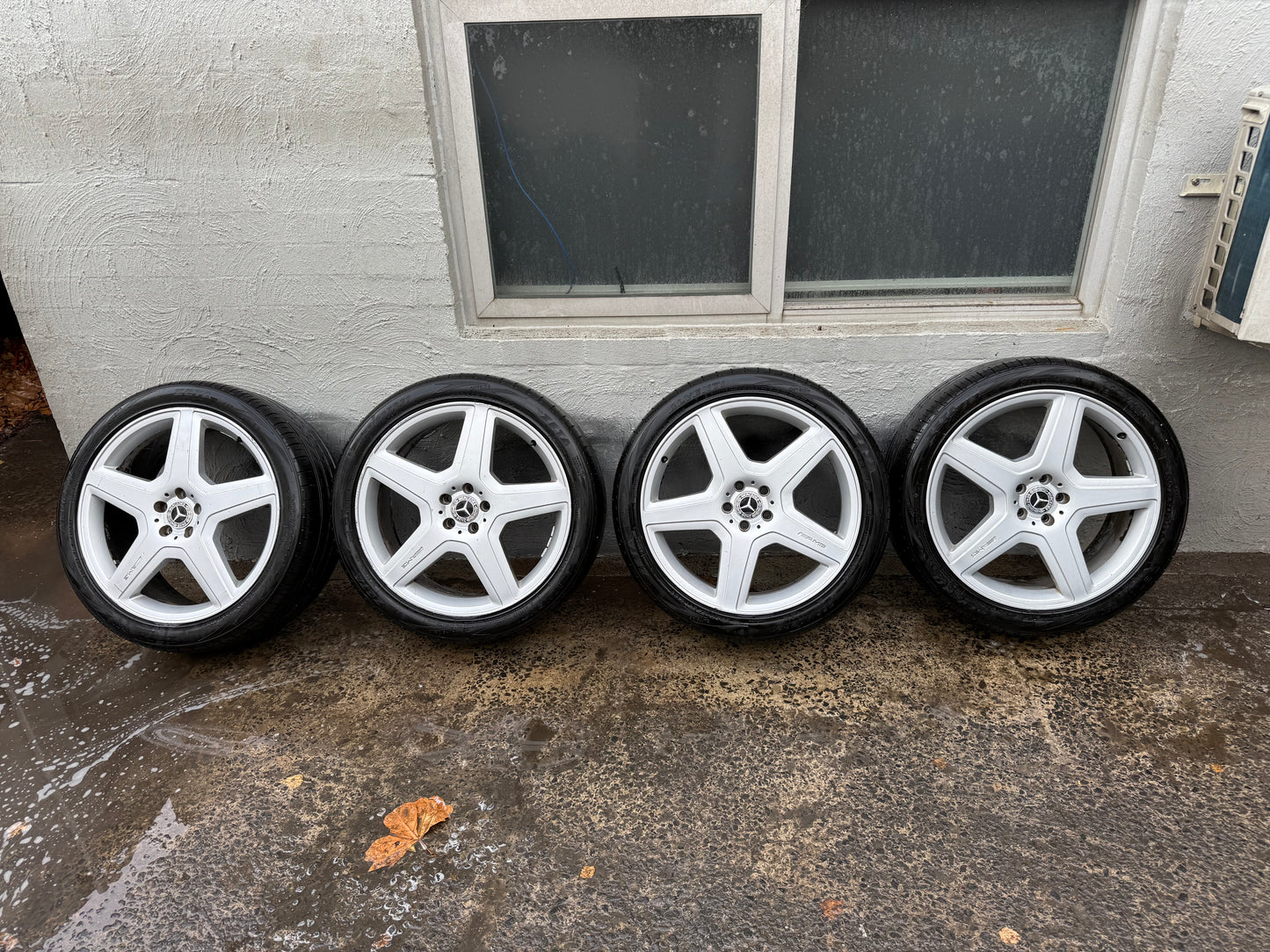 Mercedes ML350 W251 21” Alloy Wheels with Very Good Tyres