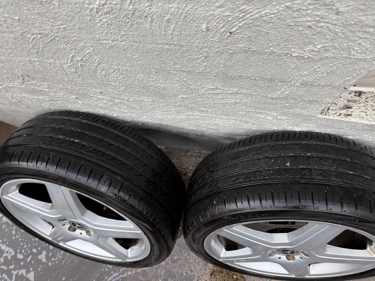 Mercedes ML350 W251 21” Alloy Wheels with Very Good Tyres
