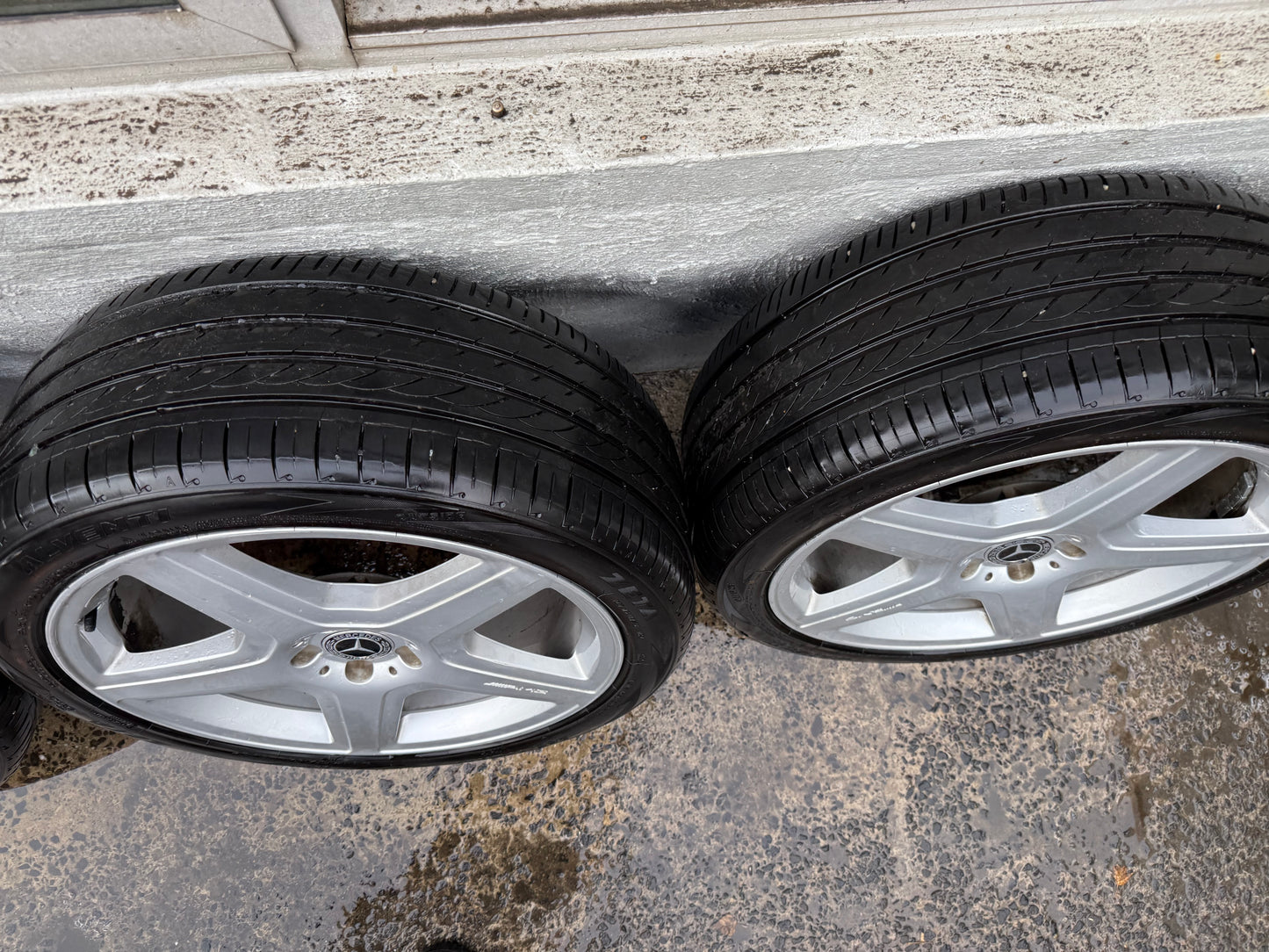 Mercedes ML350 W251 21” Alloy Wheels with Very Good Tyres