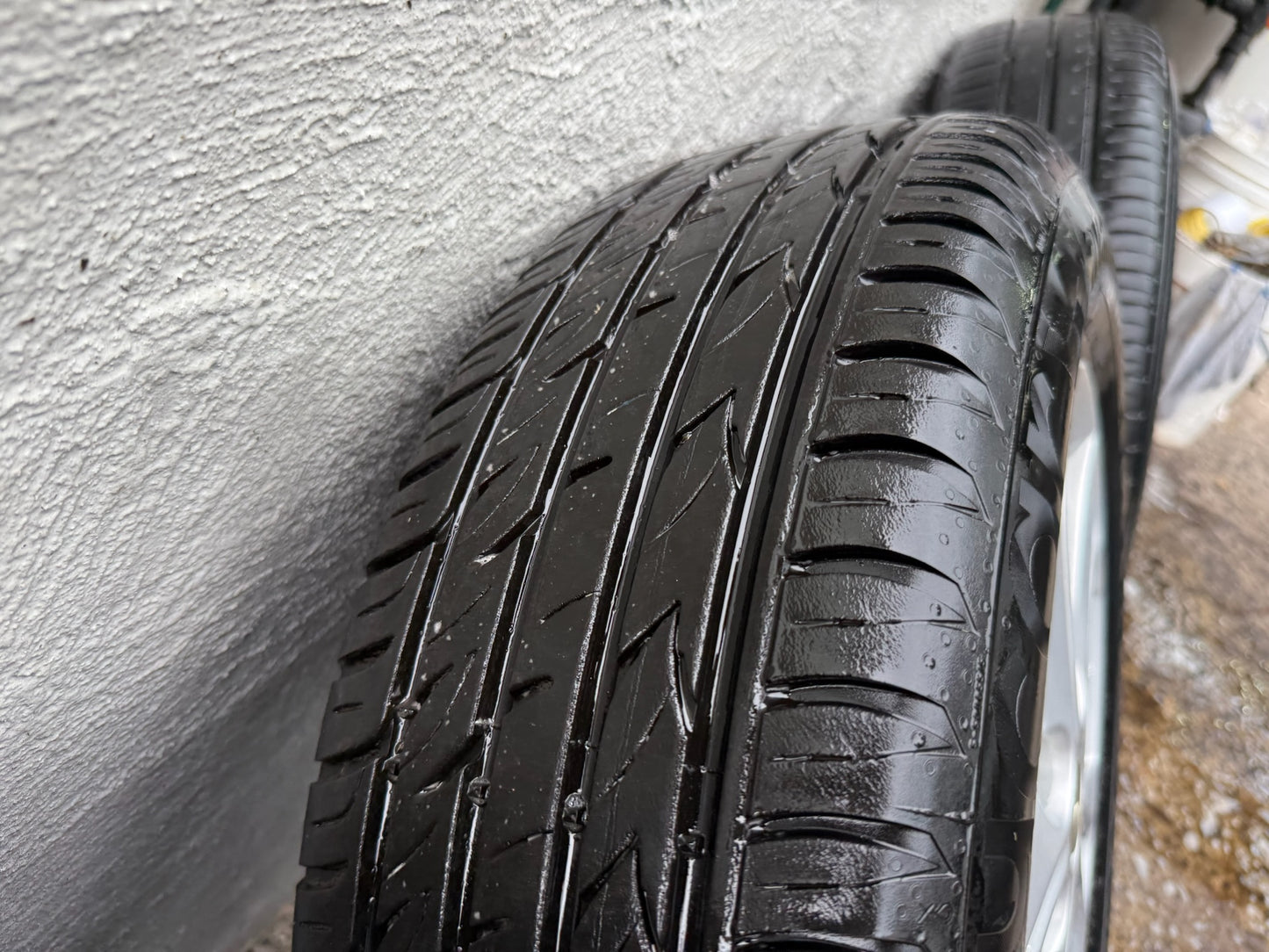 Mazda 3 15” Alloy Wheels with Excellent Tyres