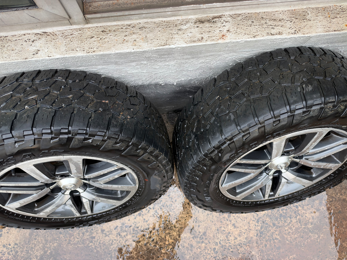 Toyota Hilux SR5 18” Alloy Wheels with Falken Wildpeak A/T Tyres
