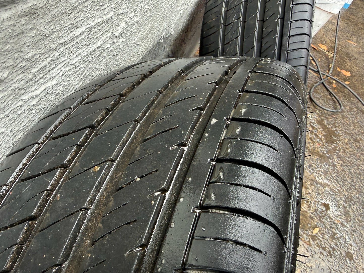 Ford Escape 19” Alloy Wheels with Good Tyres