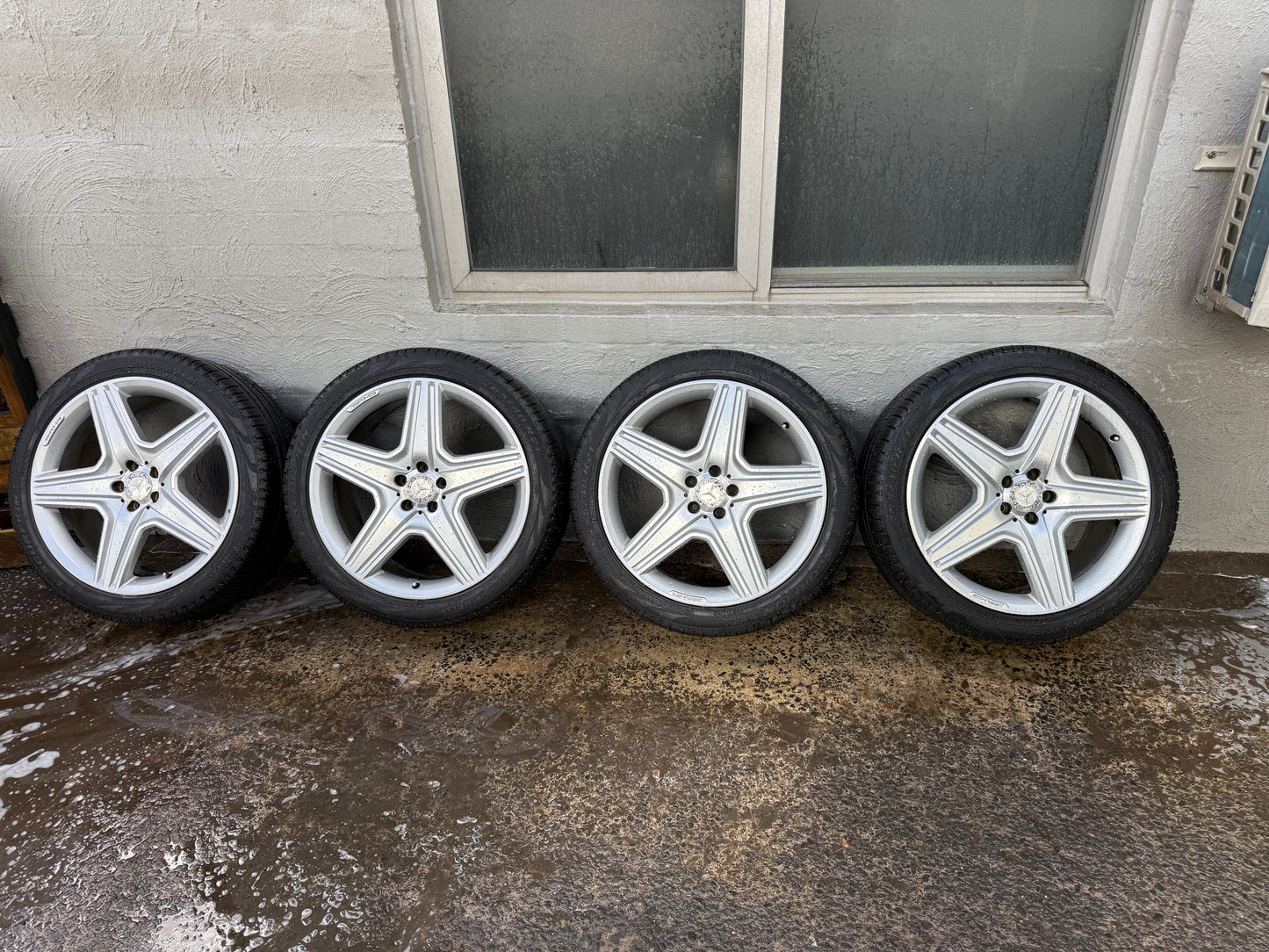 Mercedes ML350/ML450 21” Alloy Wheels with Very Good Tyres