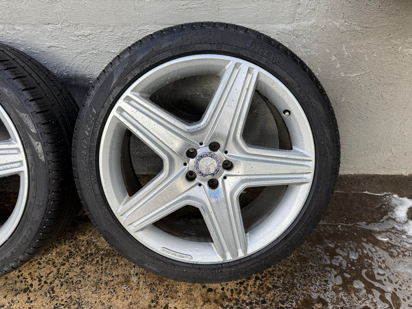 Mercedes ML350/ML450 21” Alloy Wheels with Very Good Tyres