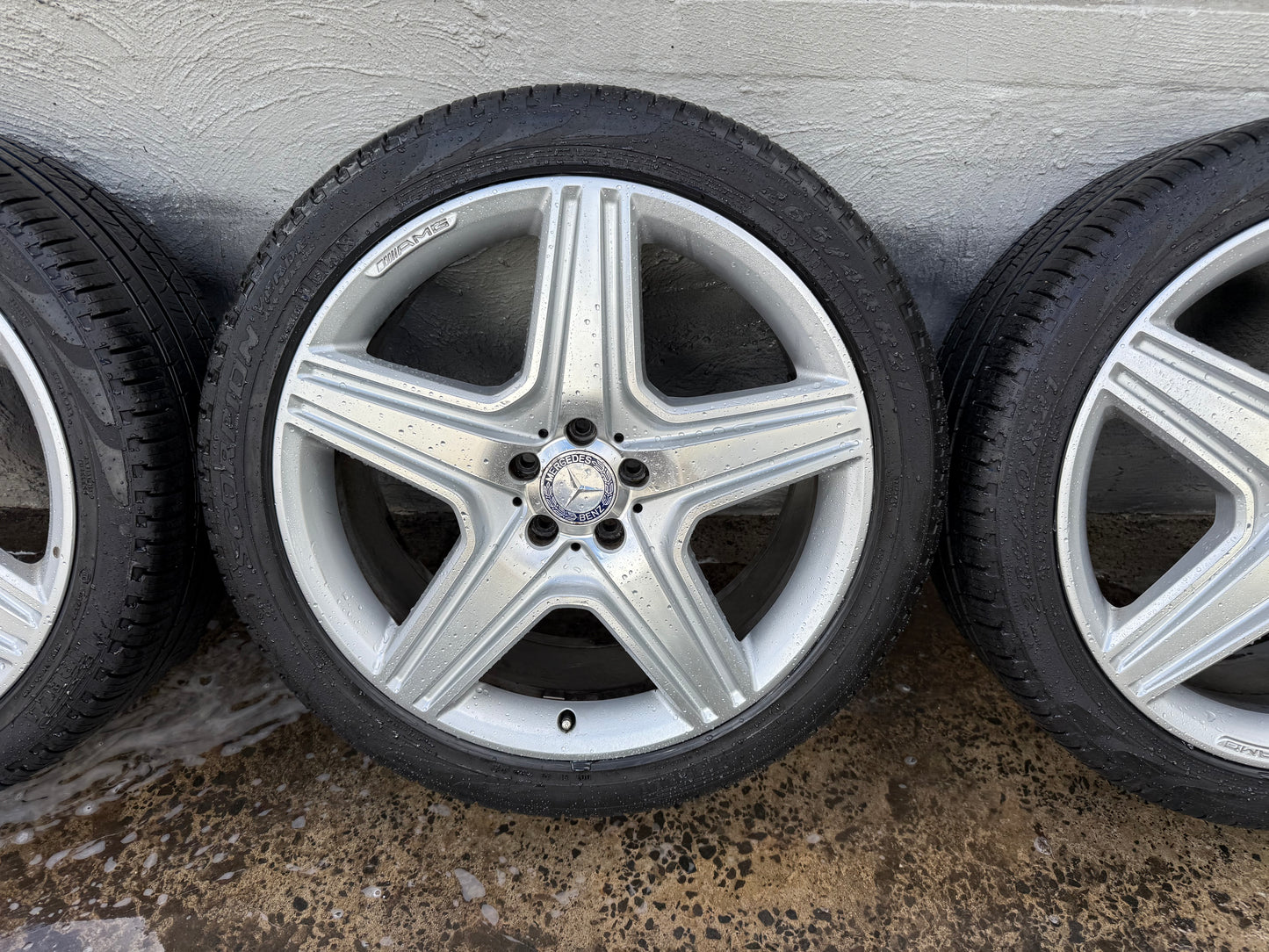 Mercedes ML350/ML450 21” Alloy Wheels with Very Good Tyres