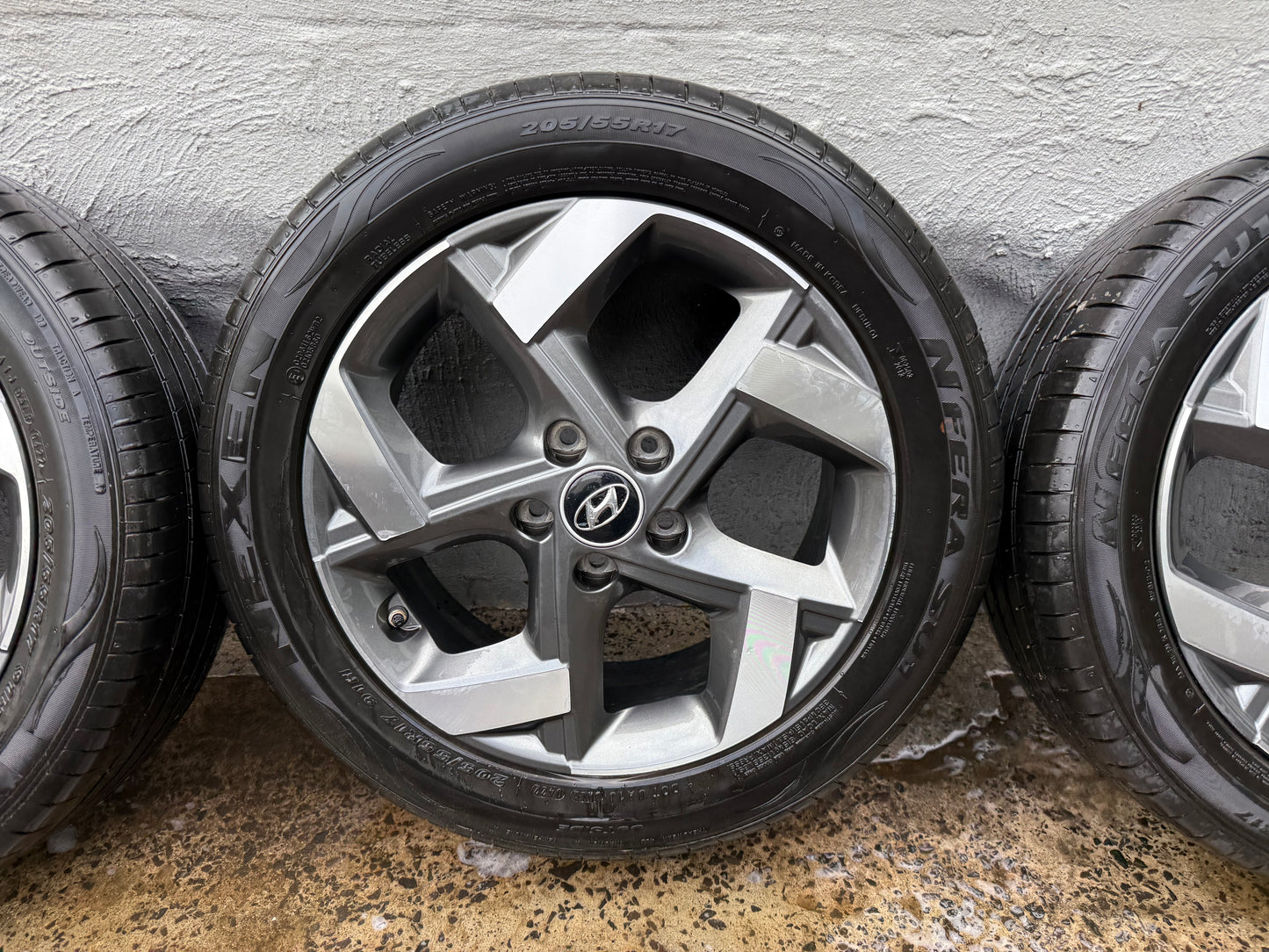 Hyundai Venue 17” Alloy Wheels with Good Tyres