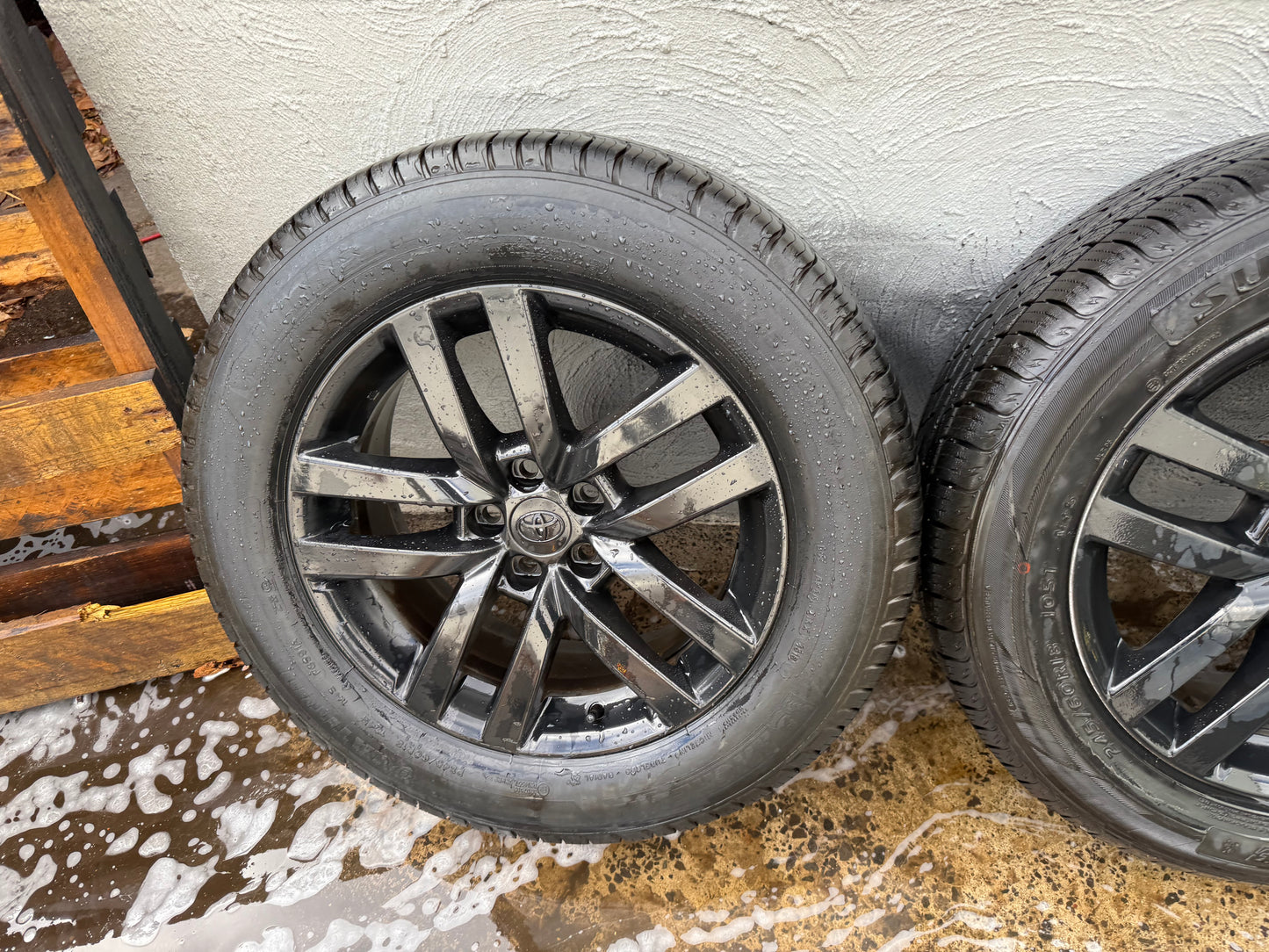 Toyota Kluger 18” Alloy Wheels with Very Good Tyres