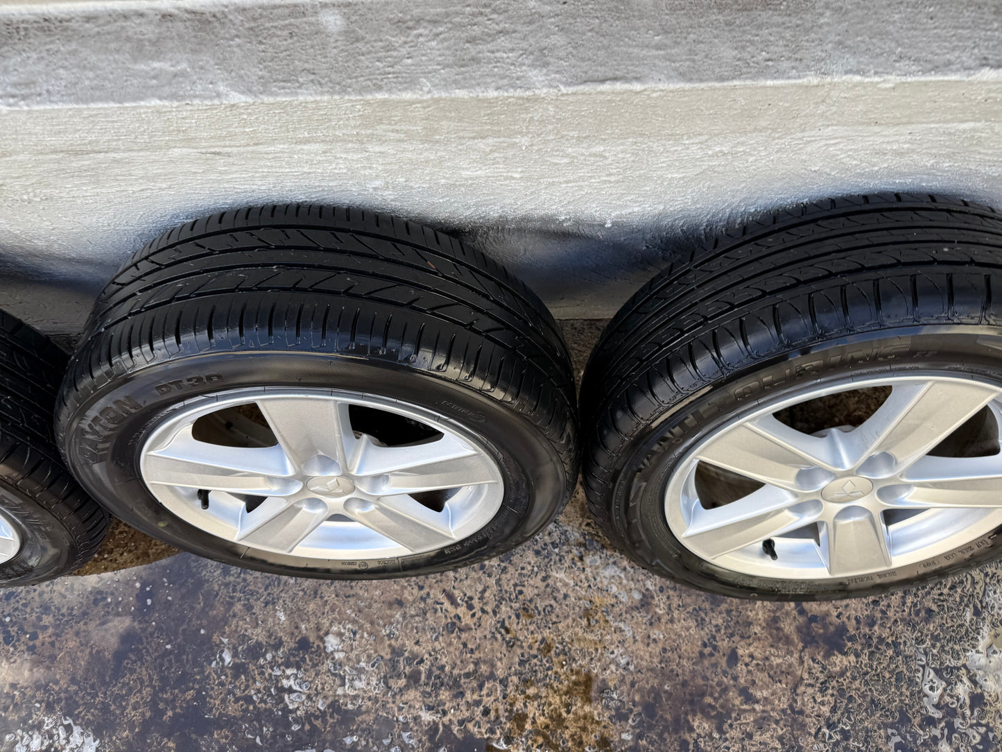 Mitsubishi Lancer 16” Alloy Wheels with Excellent Tyres