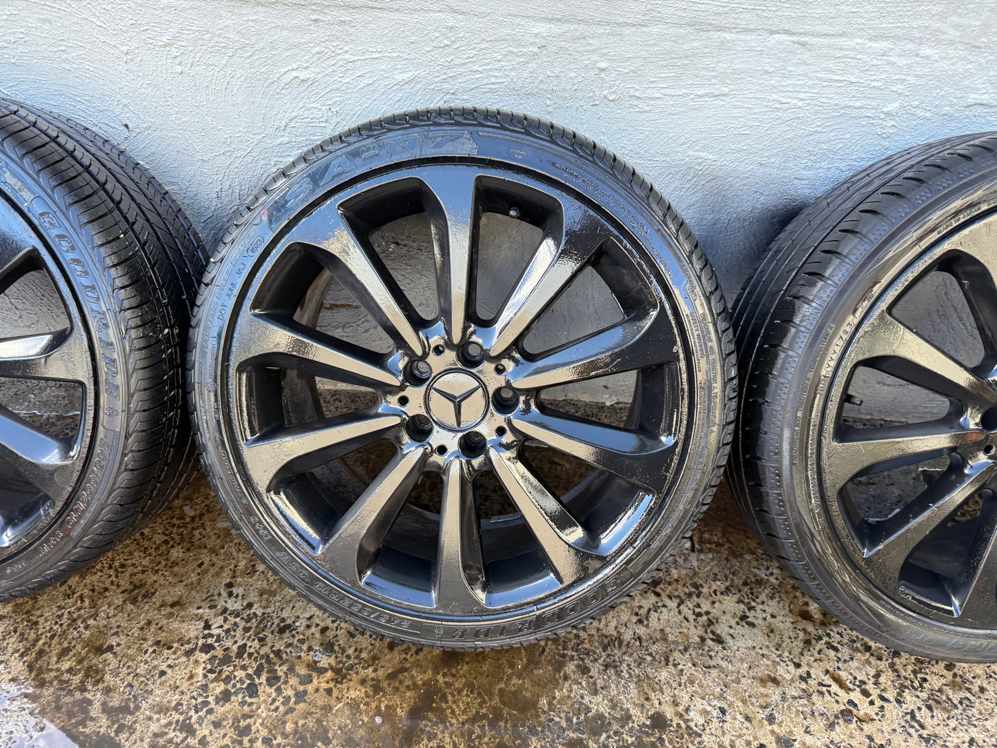 Mercedes Benz C250 Staggered 19” Alloy Wheels with Very Good Tyres