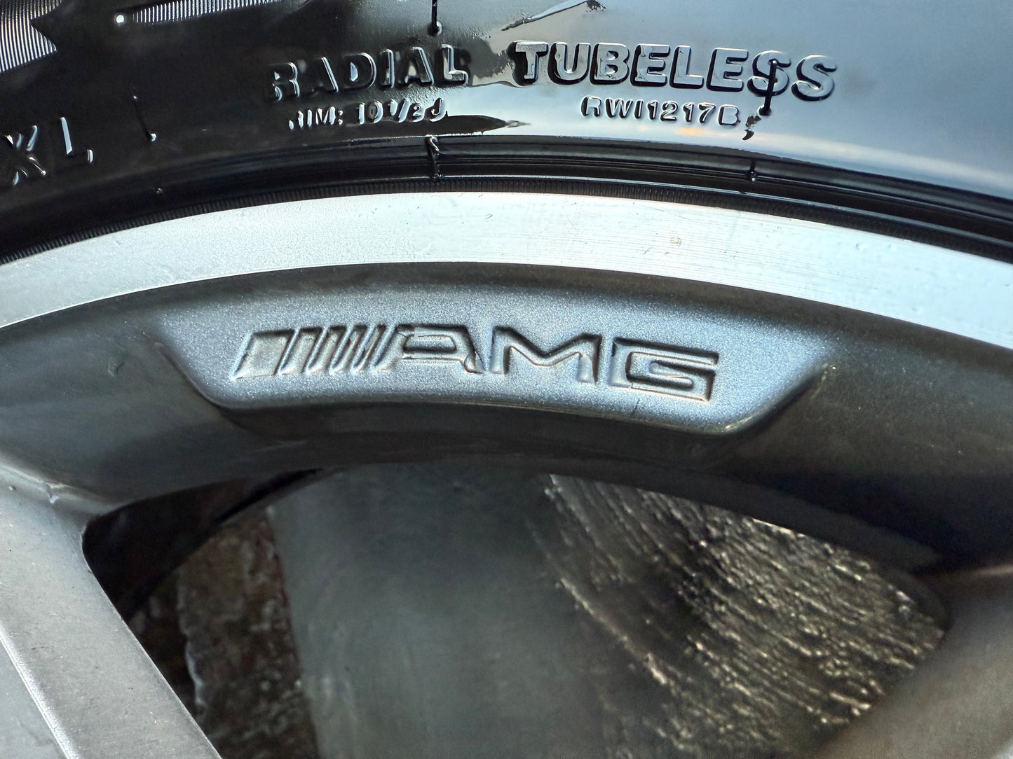 Mercedes Benz AMG ML350/ML450 21” Alloy Wheels with Good Tyres