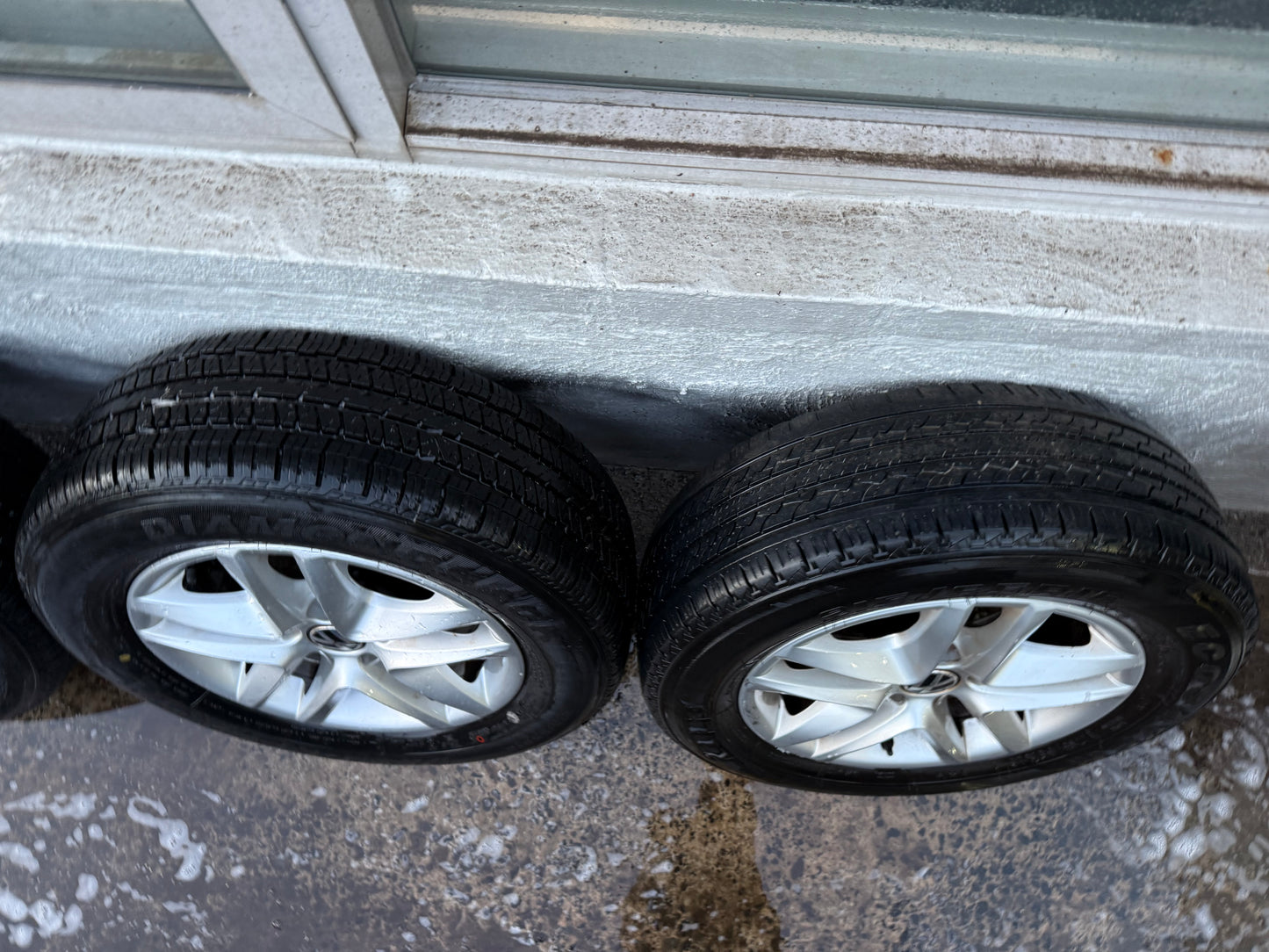 Volkswagen Tiguan 16” Alloy Wheels with Good Tyres