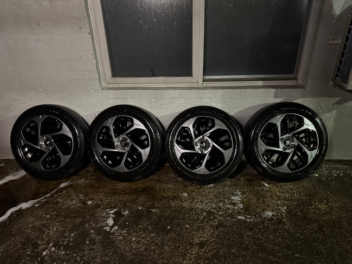 Citroen C4 18” Alloy Wheels with Excellent Tyres