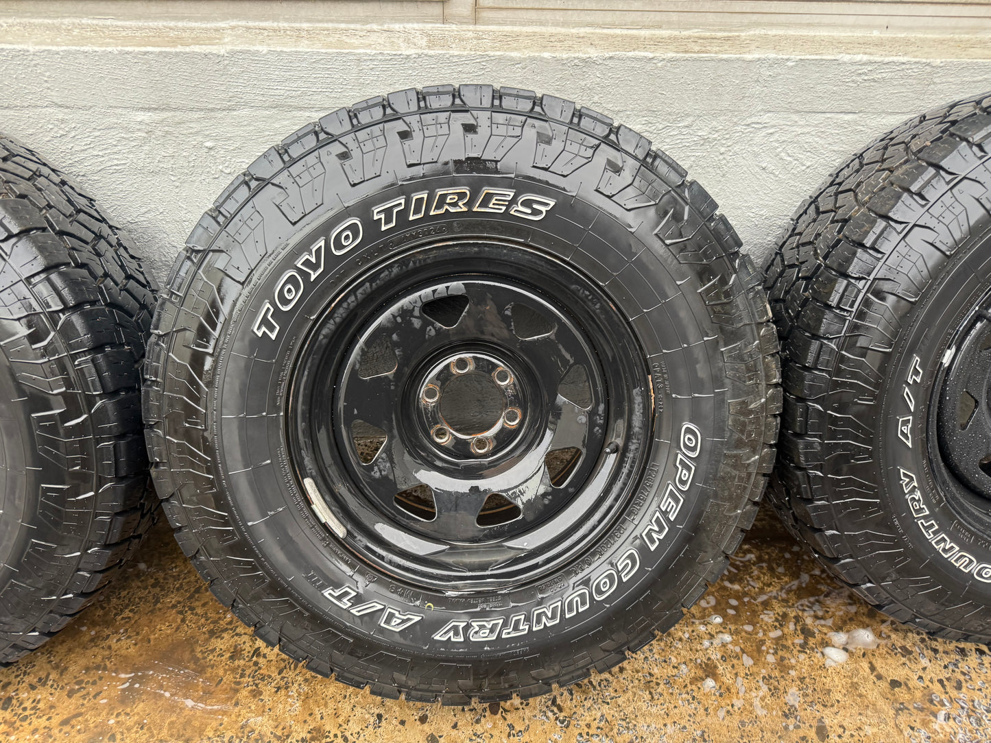 Nissan Navara 32” Steel Rims with Toyo Open Country Tyres