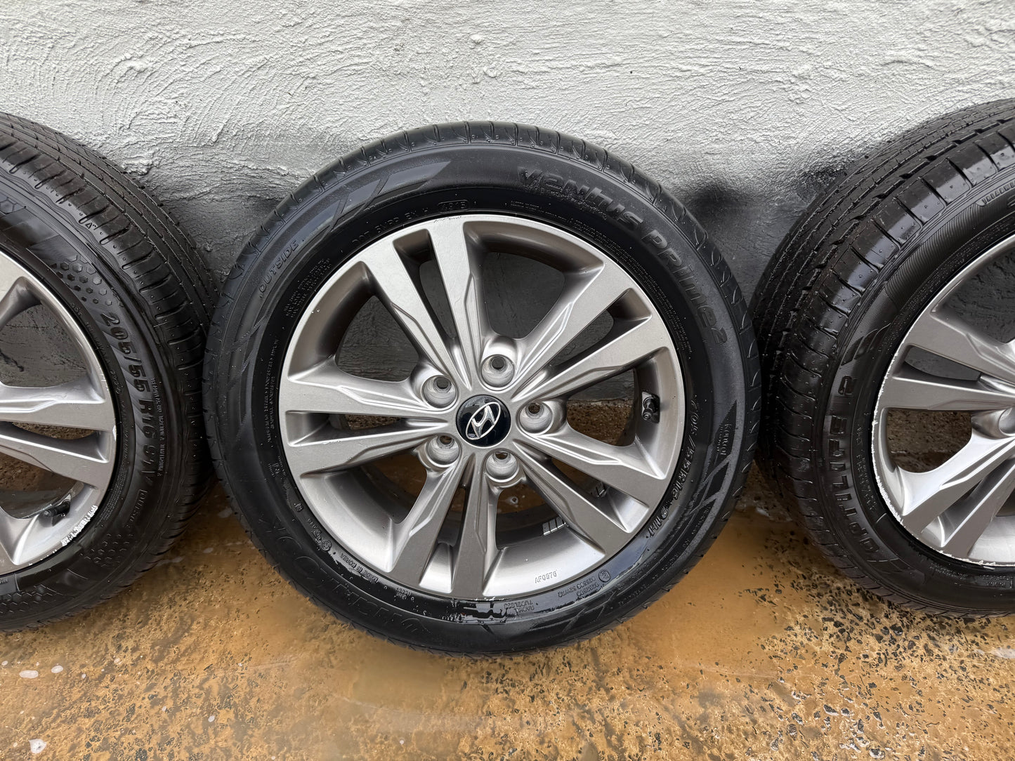 Hyundai i30/Elantra 16” Alloy Wheels with Good Tyres
